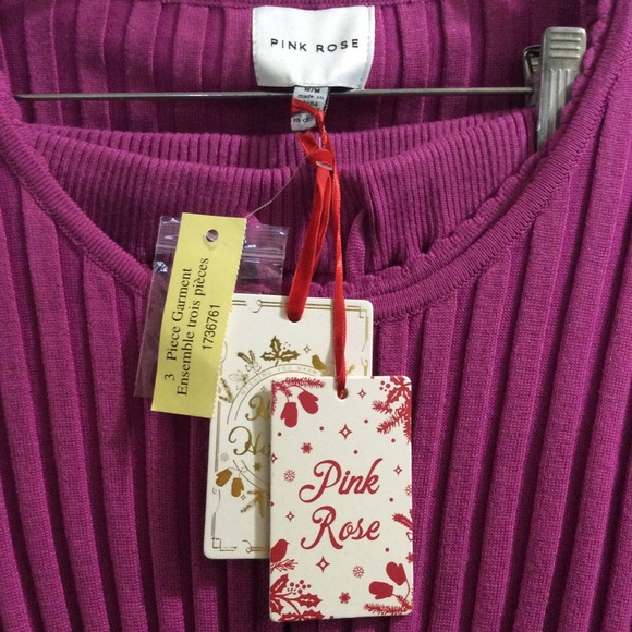 💗 NWT Pink Rose large ribbed knit 3 piece set 💗 - Picture 9 of 11